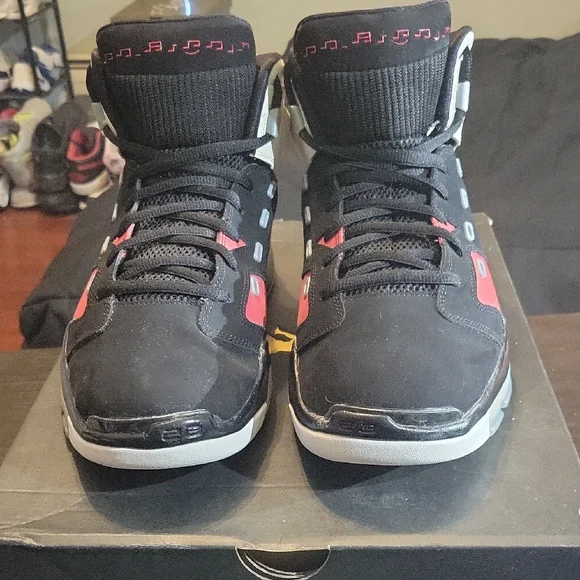 Jordan 6-17-23 'Carmine' (2021) Mens 11.5 EUC W/BOX - Picture 4 of 11